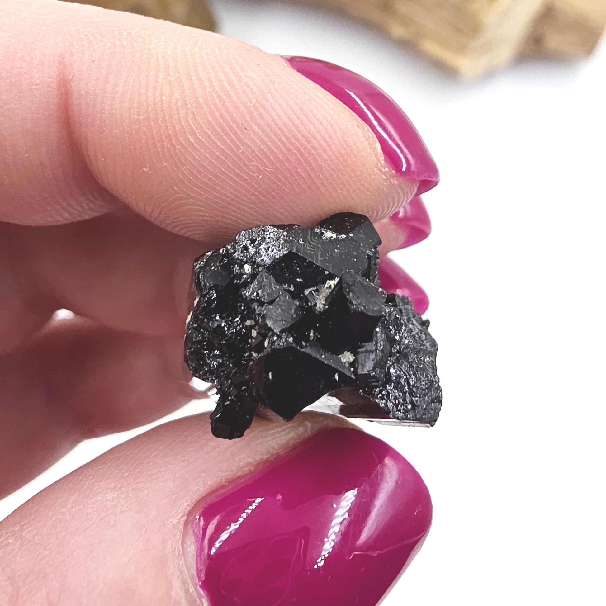 Mini Black Tourmaline Piece – High Grade Raw Crystal for Jewellery Making, Protection & Grounding- 15g