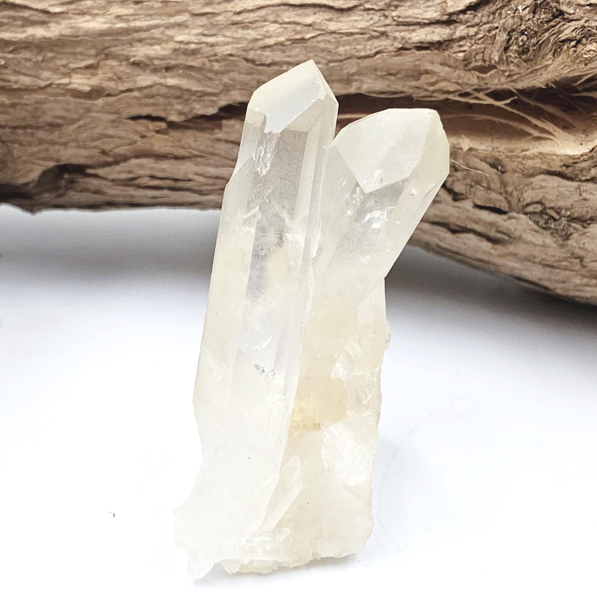 Mini Raw Clear Quartz Cluster – Amplification, Cleansing & High Vibration Healing Crystal, 35g