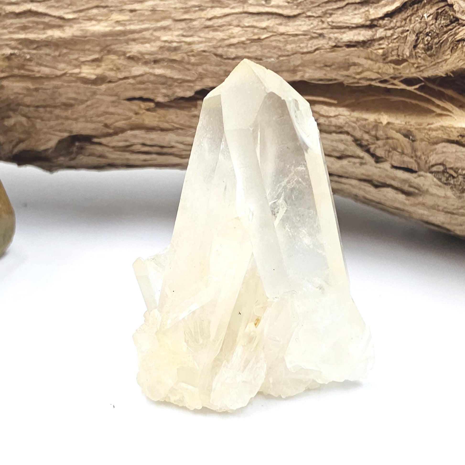 Mini Raw Clear Quartz Cluster – Amplification, Cleansing & High Vibration Healing Crystal, 35g