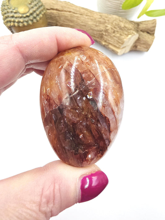 Large Fire Quartz (Hematoid) Palm Stone with rainbow flashes - Grounding & Vitality Crystal - 130g