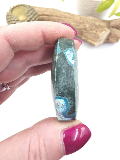 Chrysocolla & Malachite Palm Stone – Healing, Transformation and Emotional Balance Crystal, 70g