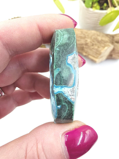 Chrysocolla & Malachite Palm Stone – Healing, Transformation and Emotional Balance Crystal, 70g