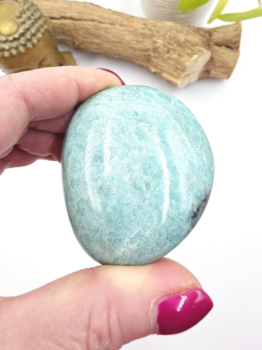 Large Flashy Amazonite Palm Stone – Calm, Communication & Emotional Healing Crystal, 150g