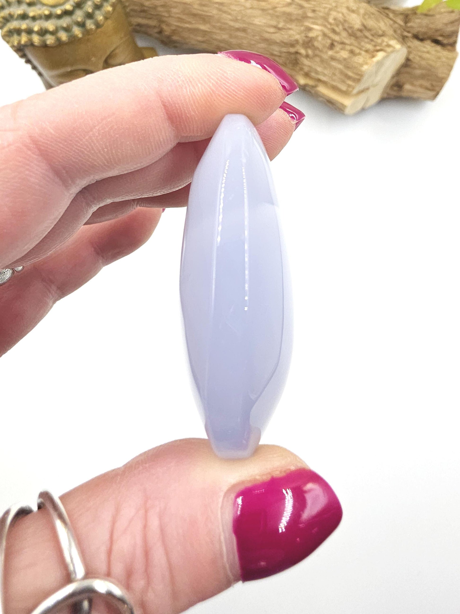 Blue Chalcedony Palm Stone – Calm, Communication & Gentle Emotional Healing Crystal, 55g