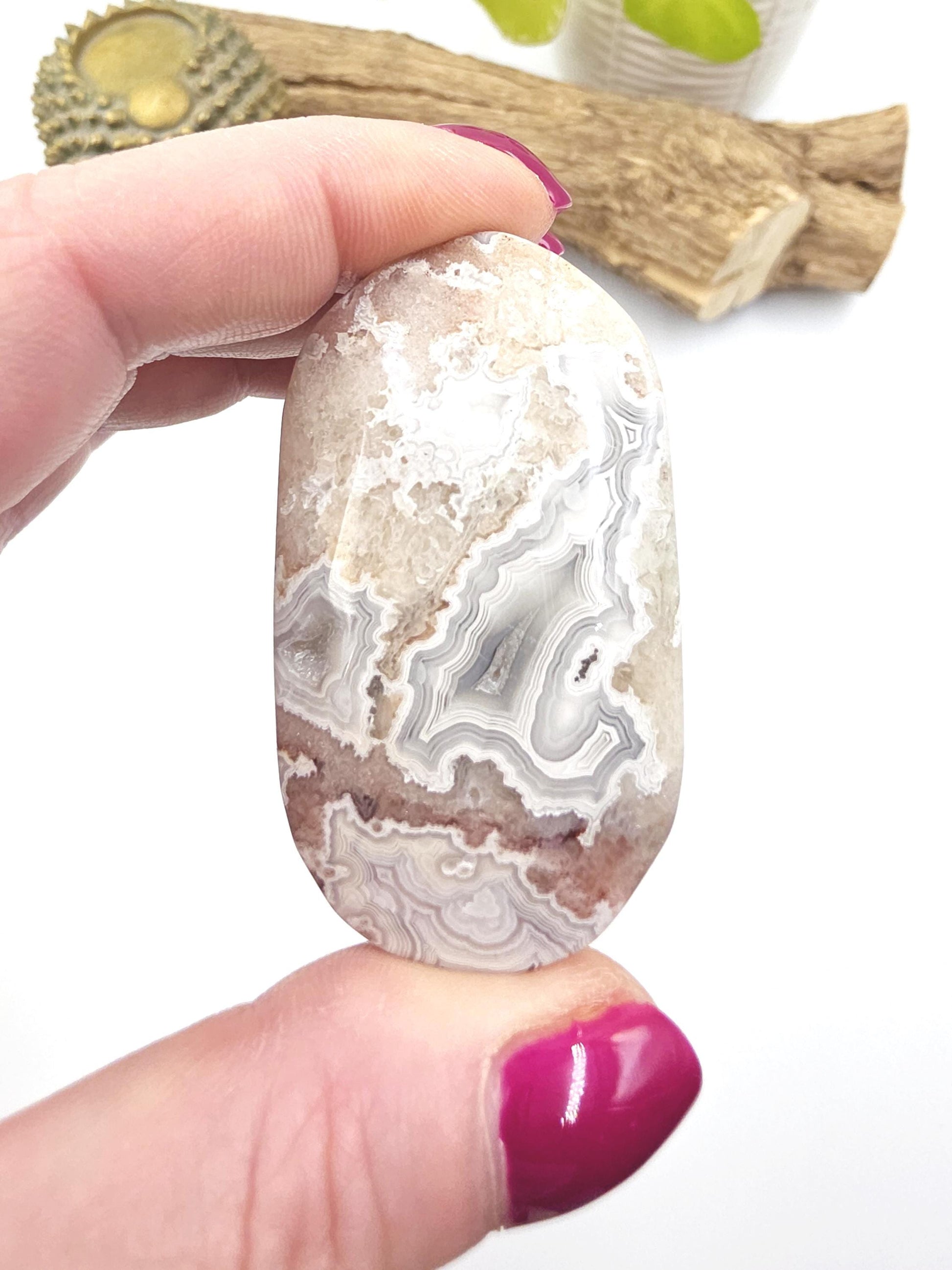 Mexican Crazy Lace Agate Palm Stone – Joy, Stability & Uplifting Energy Crystal, 55g