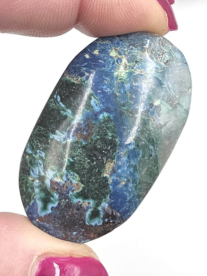 Phoenix Turquoise Palm Stone: Reiki and Meditation Crystal, 40g