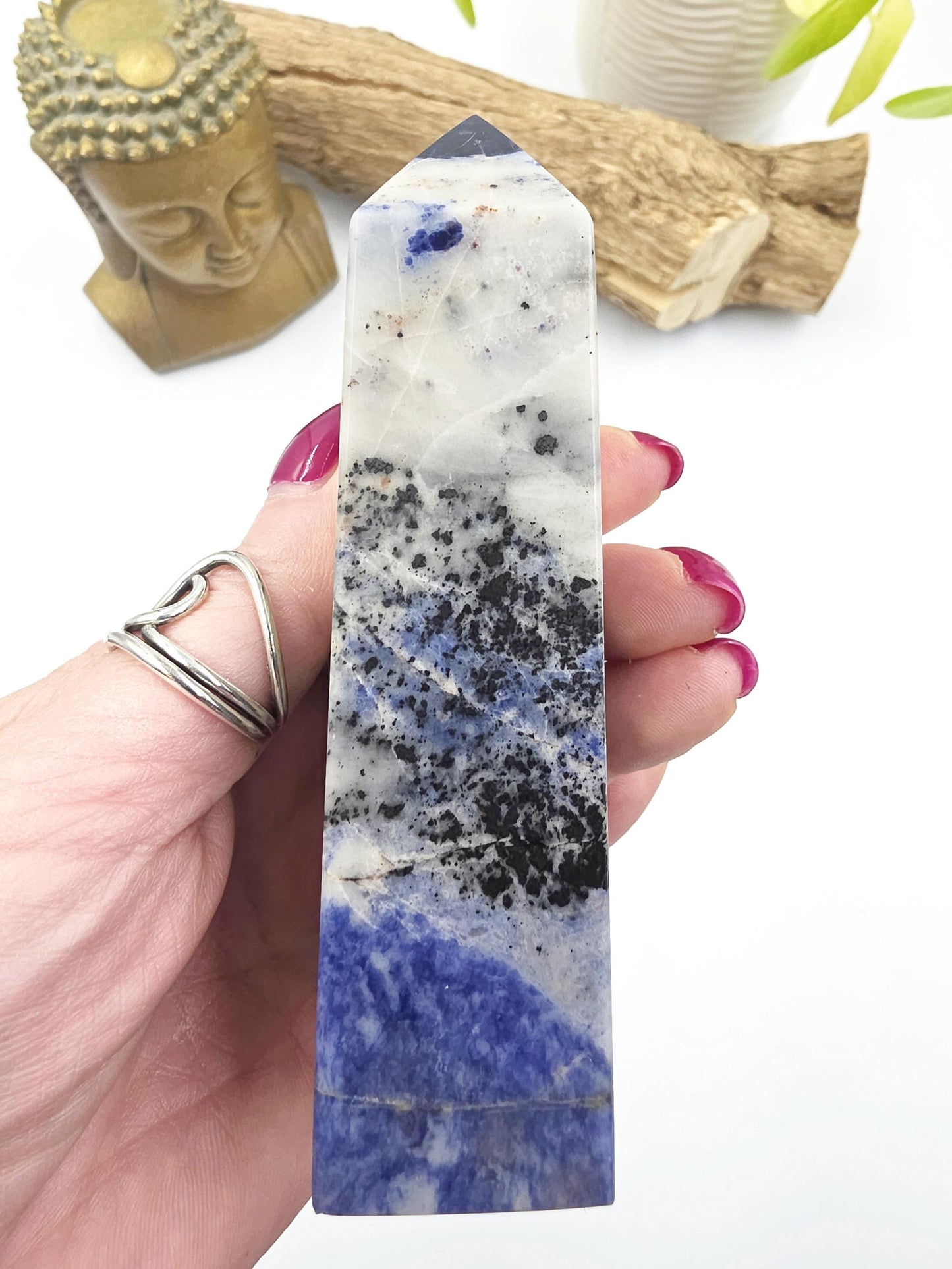 Sodalite Tower – Truth, Intuition & Calm Communication Healing Crystal Point, 12cm