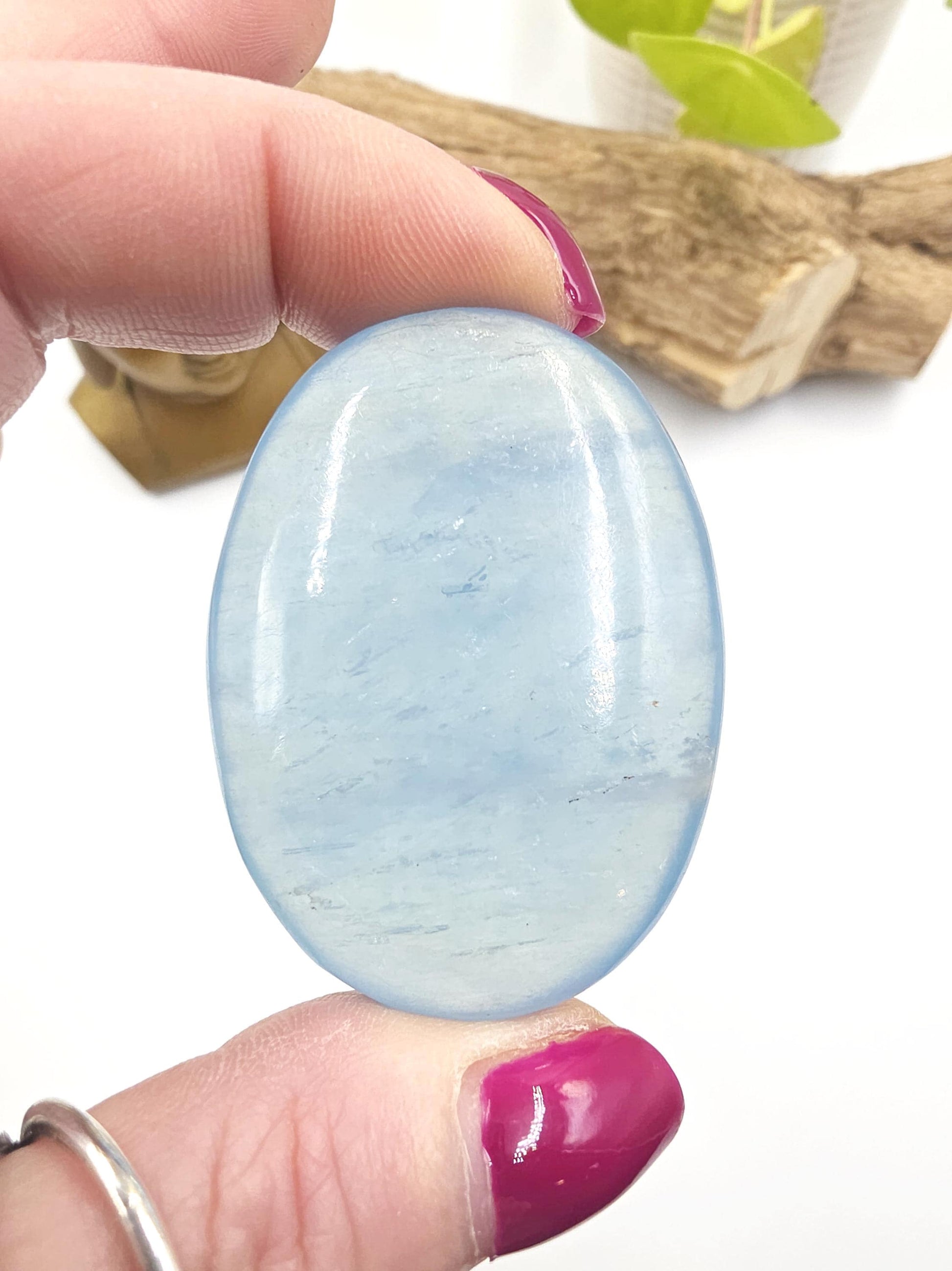 High Grade Aquamarine Palm Stone – Calm, Courage & Emotional Clarity Crystal, 45g