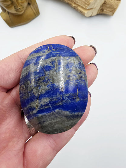 Lapis Lazuli Palm Stone - Wisdom & Truth Third Eye Chakra Crystal - 100g