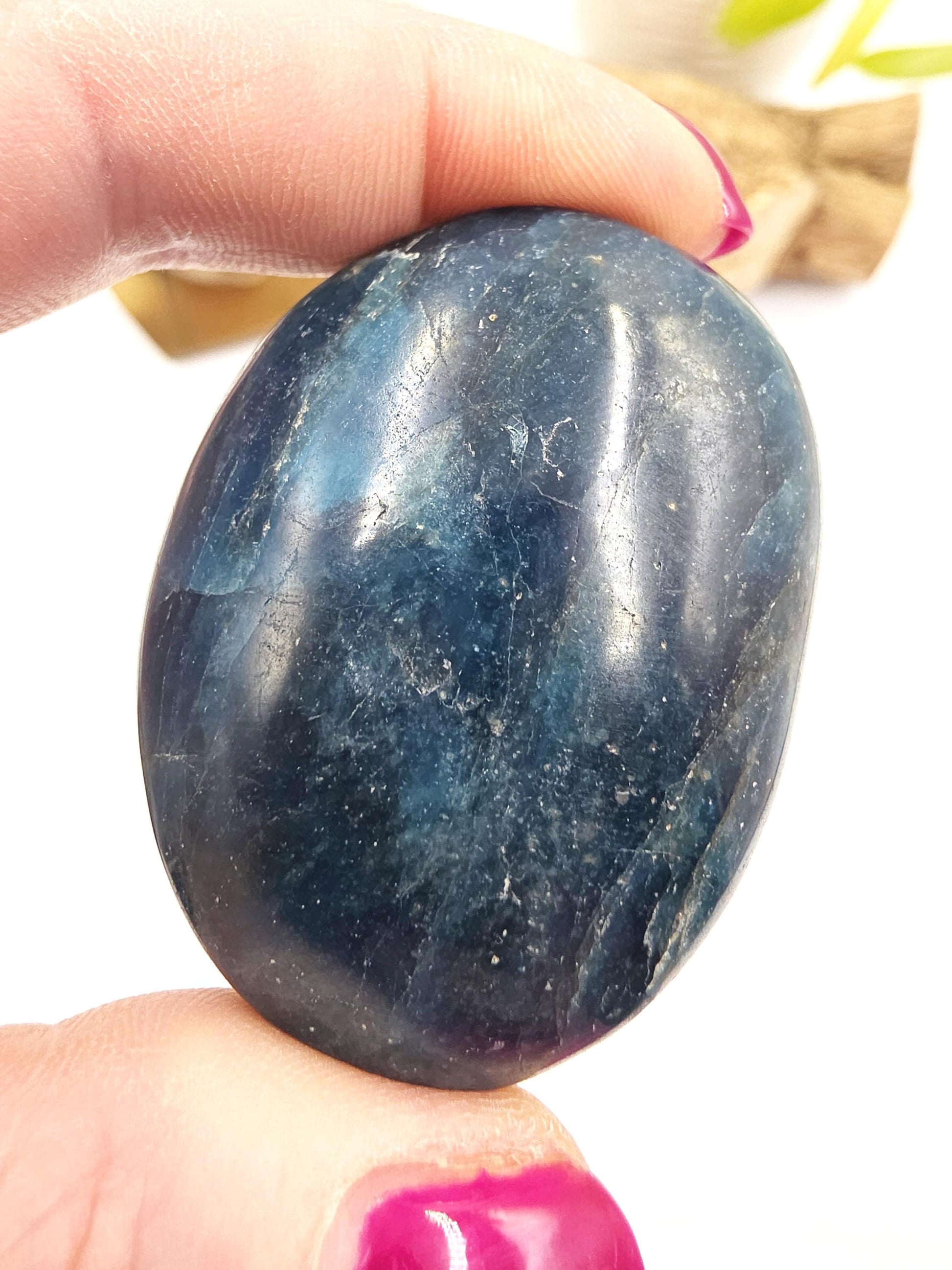 Blue Apatite Palm Stone - Motivation & Focus Healing Crystal - 90g