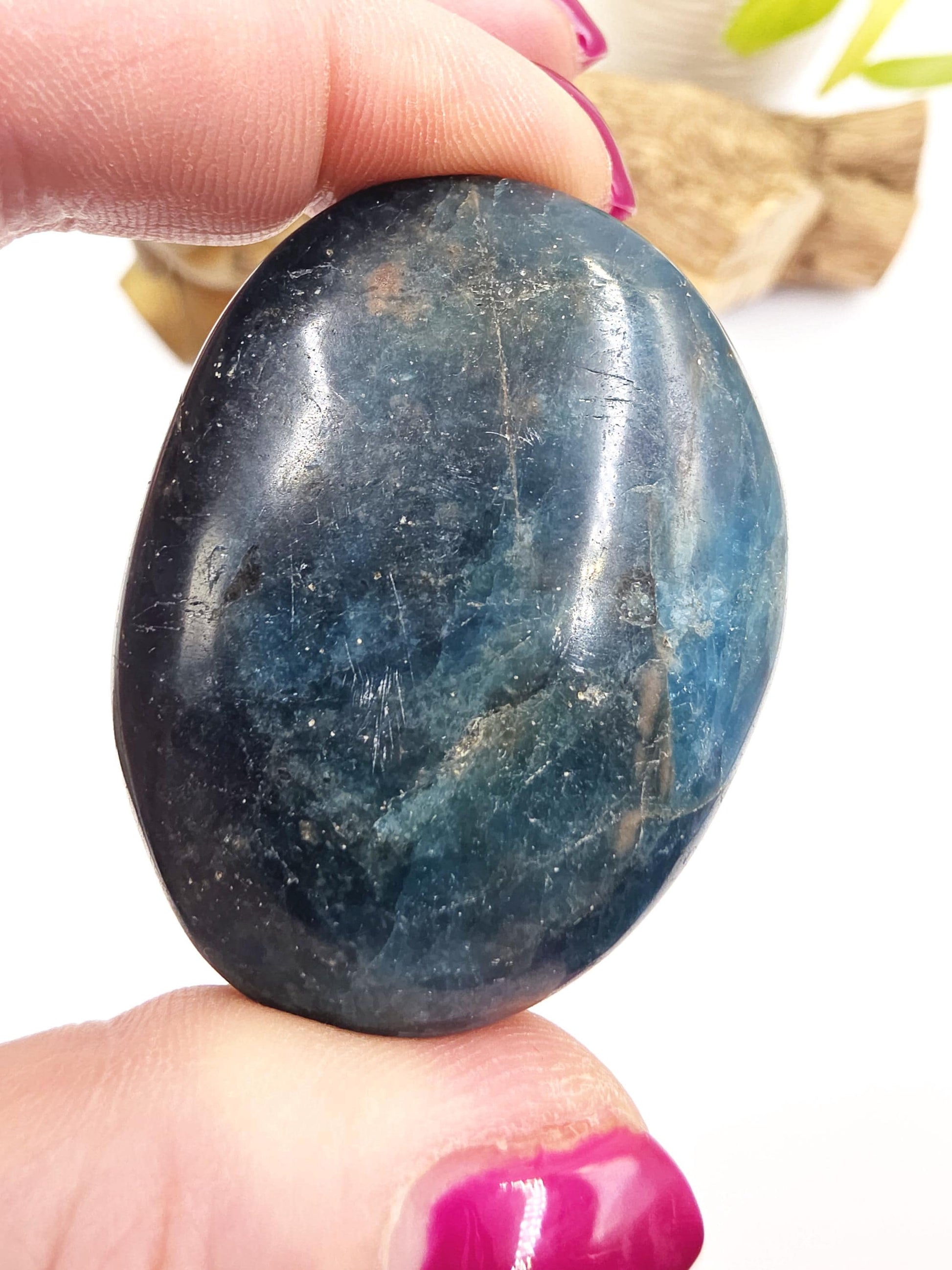 Blue Apatite Palm Stone - Motivation & Focus Healing Crystal - 90g