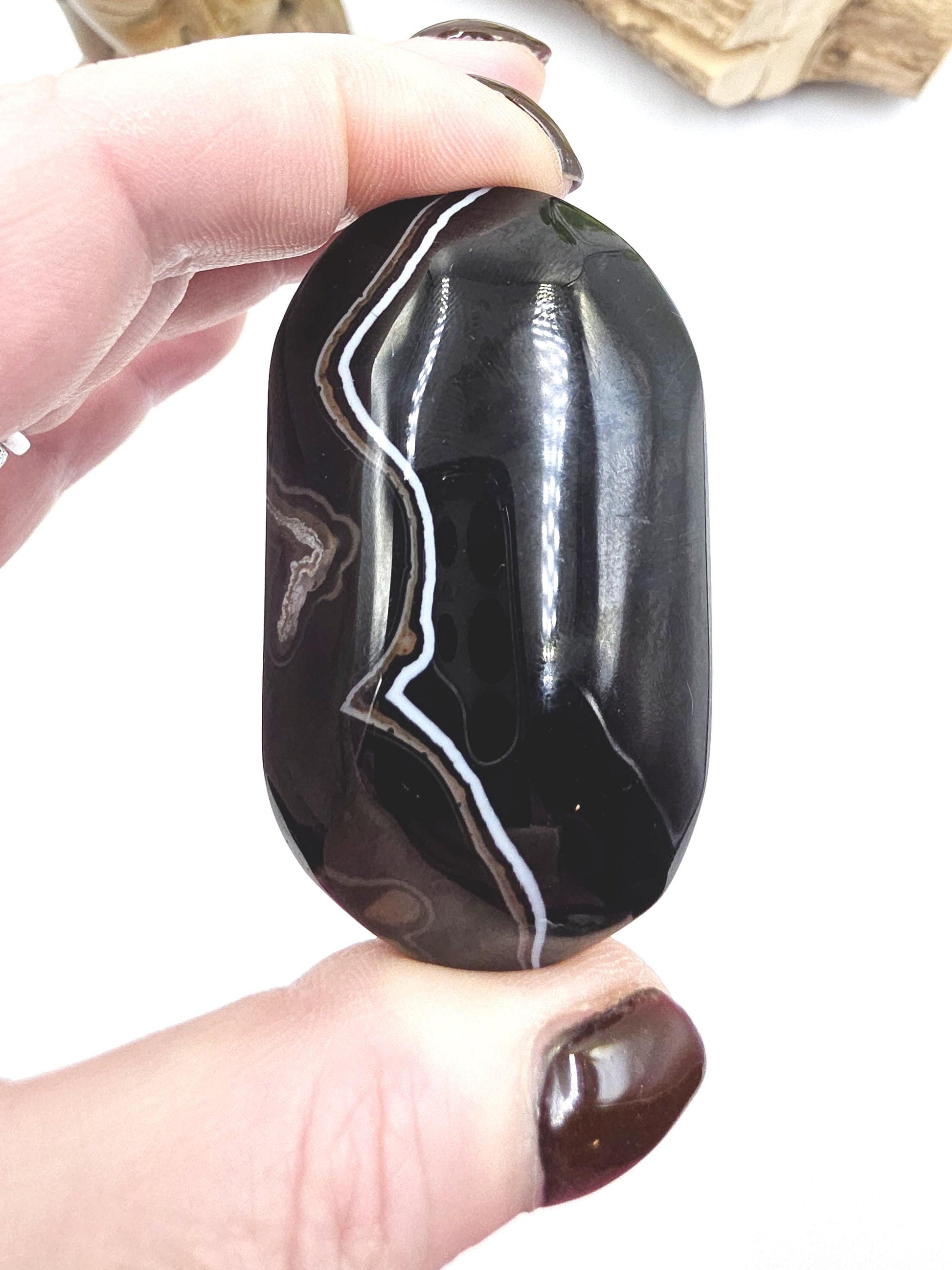 Black Banded Agate Palm Stone – Grounding, Protection & Emotional Stability Crystal, 100g