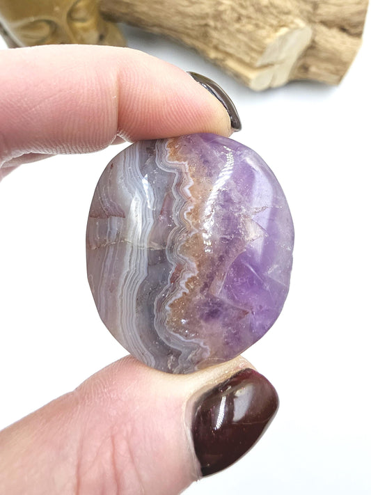 Amethyst Agate Palm Stone – Calm, Protection & Spiritual Healing Crystal, 40g