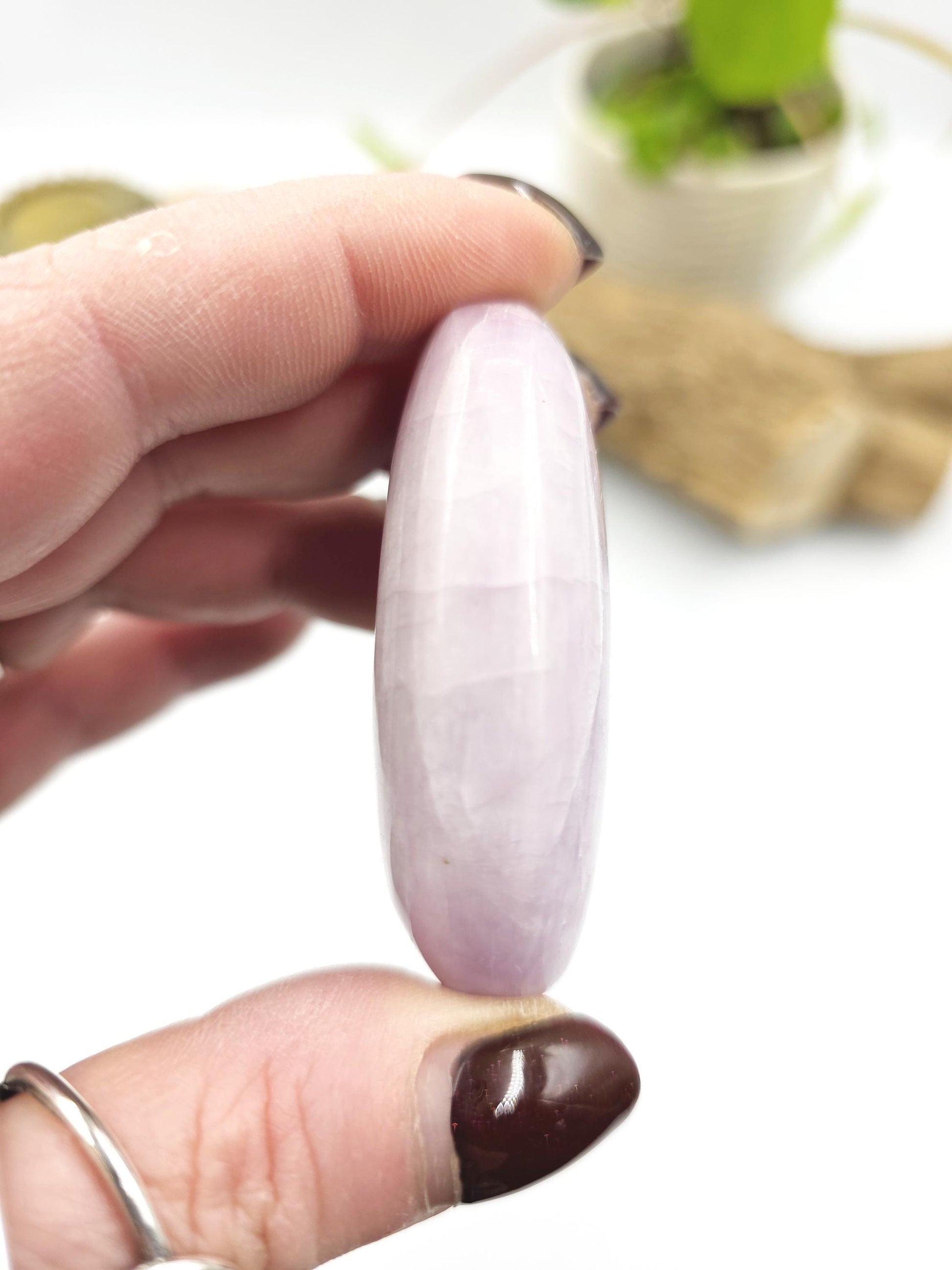 Flashy Kunzite Crystal Palm Stone - Heart Chakra & Emotional Healing Crystal, 80g
