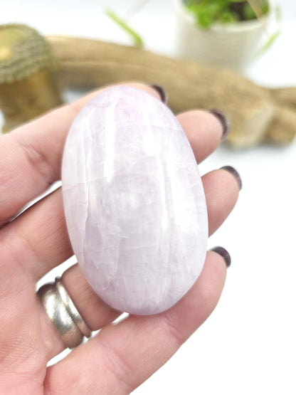 Flashy Kunzite Crystal Palm Stone - Heart Chakra & Emotional Healing Crystal, 80g