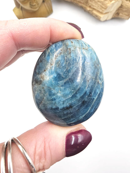 Blue Apatite Palm Stone - Motivation & Focus Healing Crystal - 90g