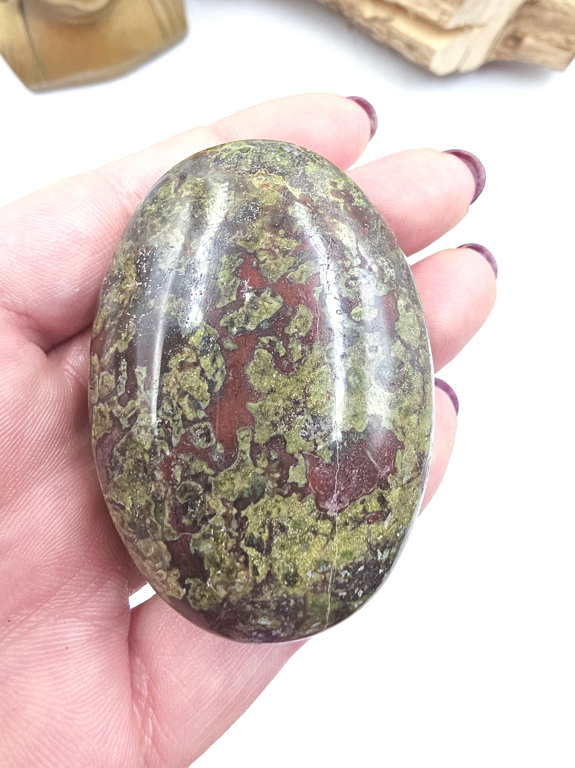 Large Dragon's Blood Palm Stone - Courage & Vitality Healing Crystal, 130g