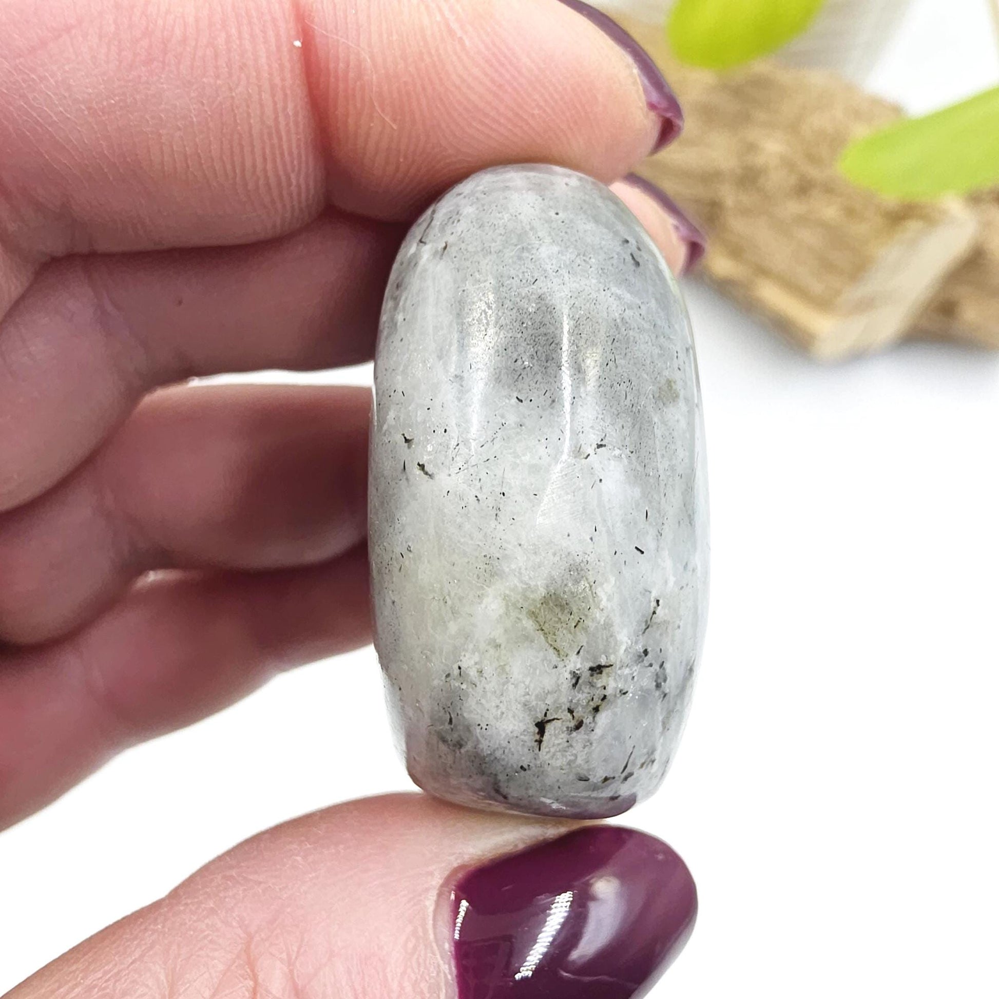 Labradorite Palm Stone – Protection, Intuition & Transformation Crystal, 60g