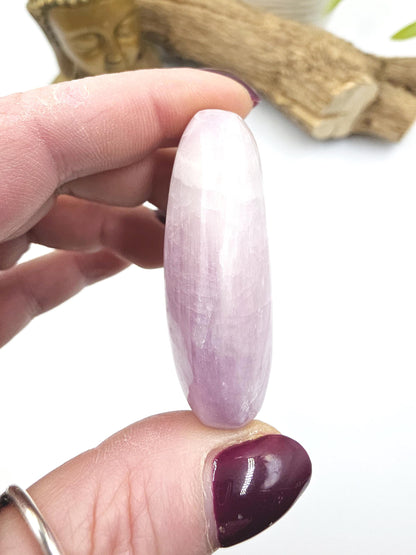 Flashy Kunzite Crystal Palm Stone - Heart Chakra & Emotional Healing Crystal, 70g