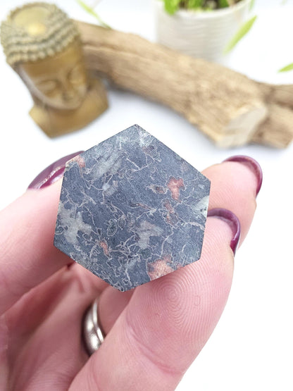 Plum Jade Tower – Emotional Balance, Calm Strength & Heart Healing Crystal Point, 8.5cm