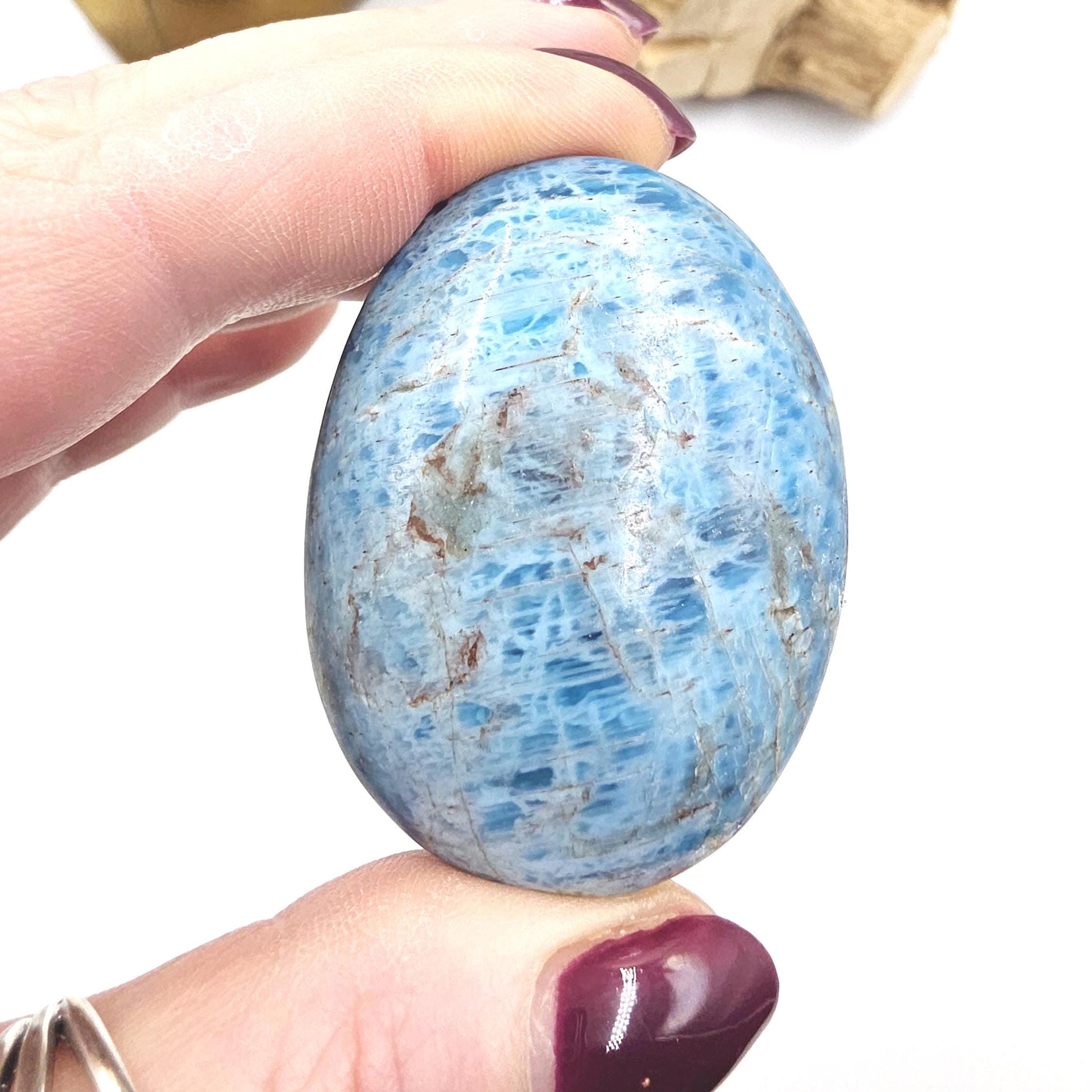 Flashy Blue Apatite Palm Stone - Motivation & Focus Healing Crystal - 75g