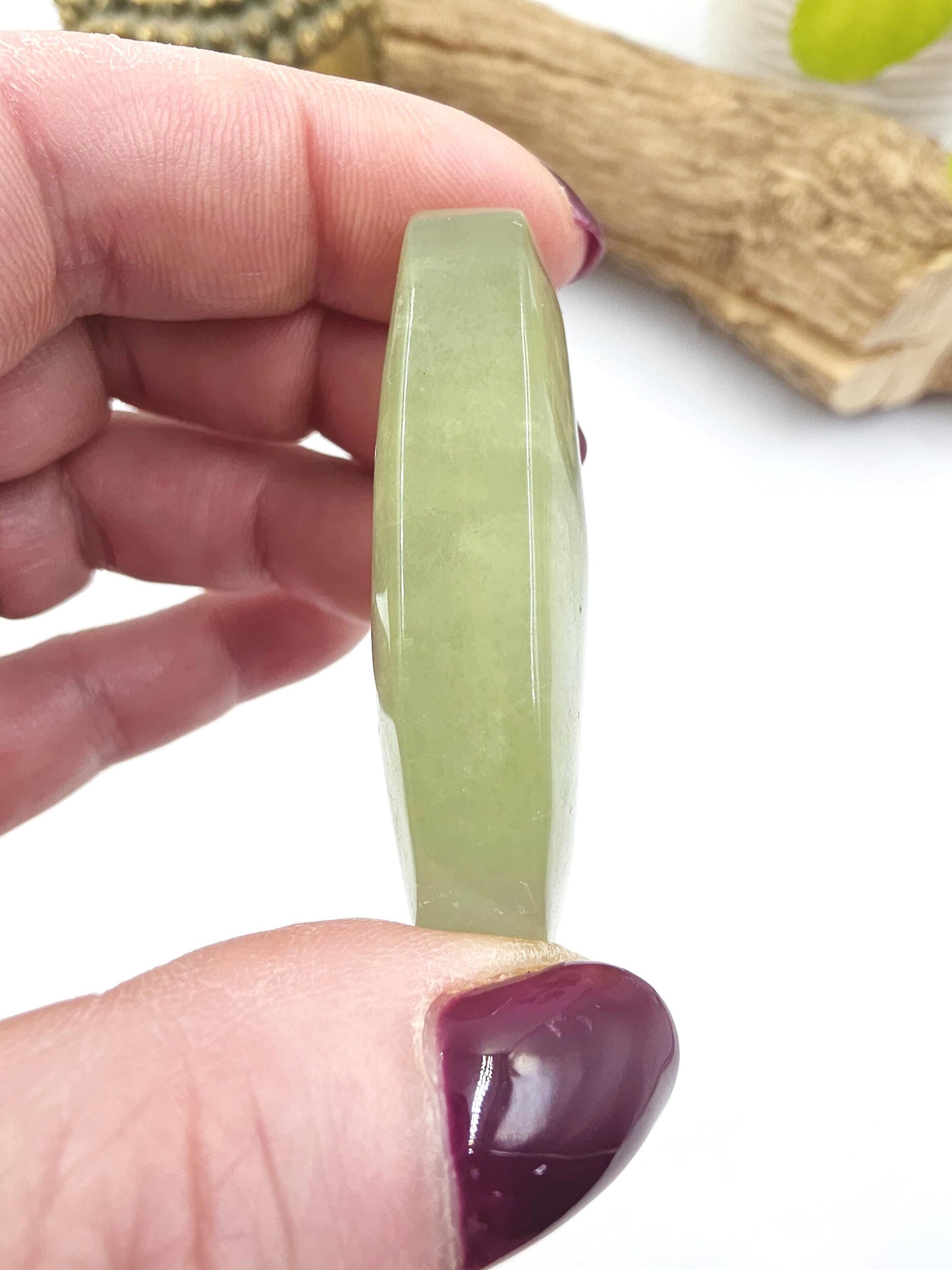 Green Fluorite Palm Stone - Focus and Clarity Healing Crystal - 50g
