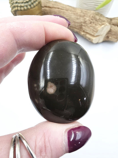 Polychrome Jasper Palm Stone – Grounding, Strength & Nurturing Energy Crystal, 80g