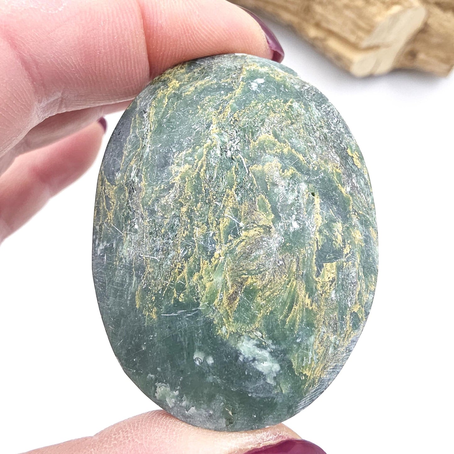 Fuchsite Palm Stone – Heart Healing, Emotional Support & Gentle Calming Crystal, 90g