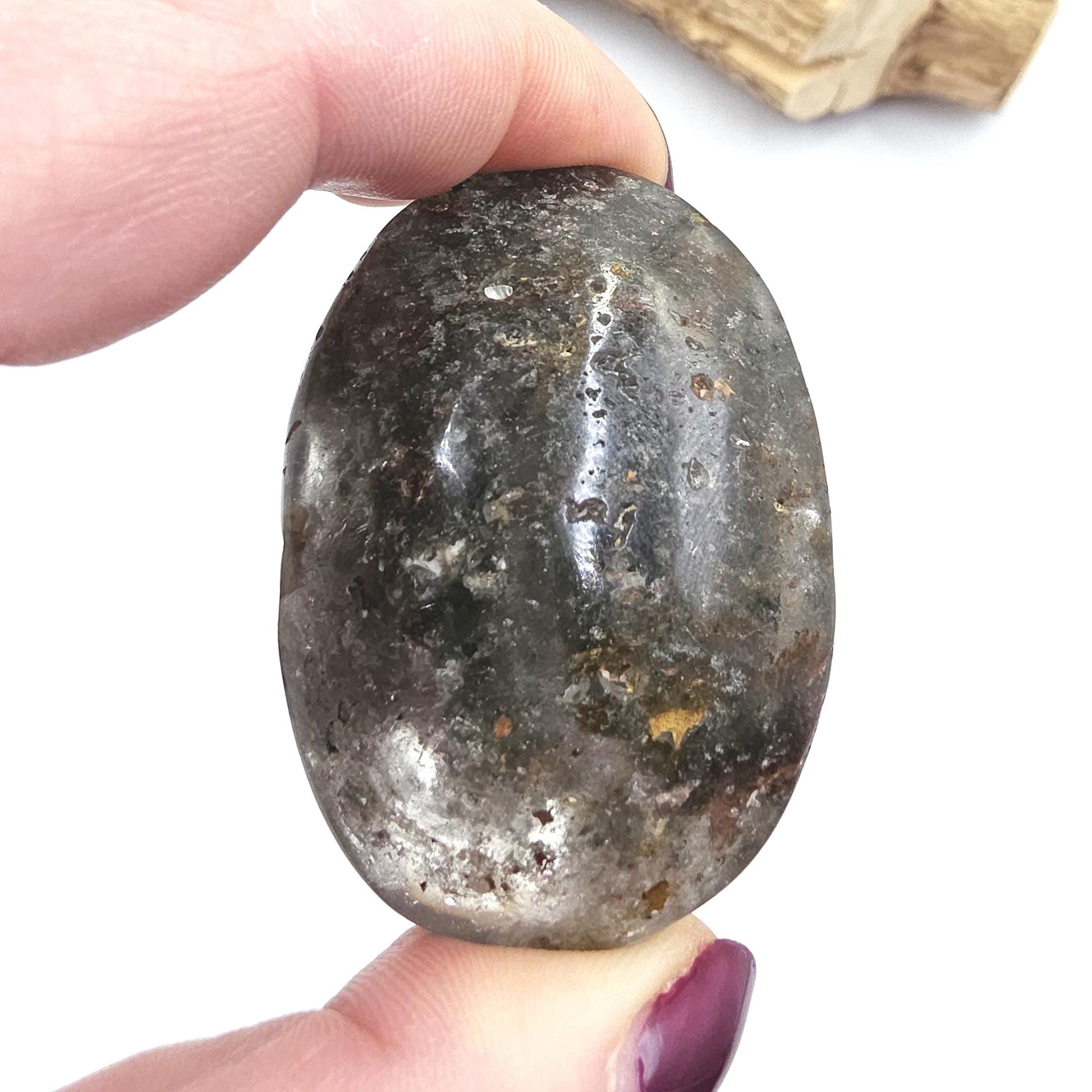 Garden Quartz (Lodolite) Palm Stone – Manifestation, Clarity & Inner Journey Healing Crystal, 50g