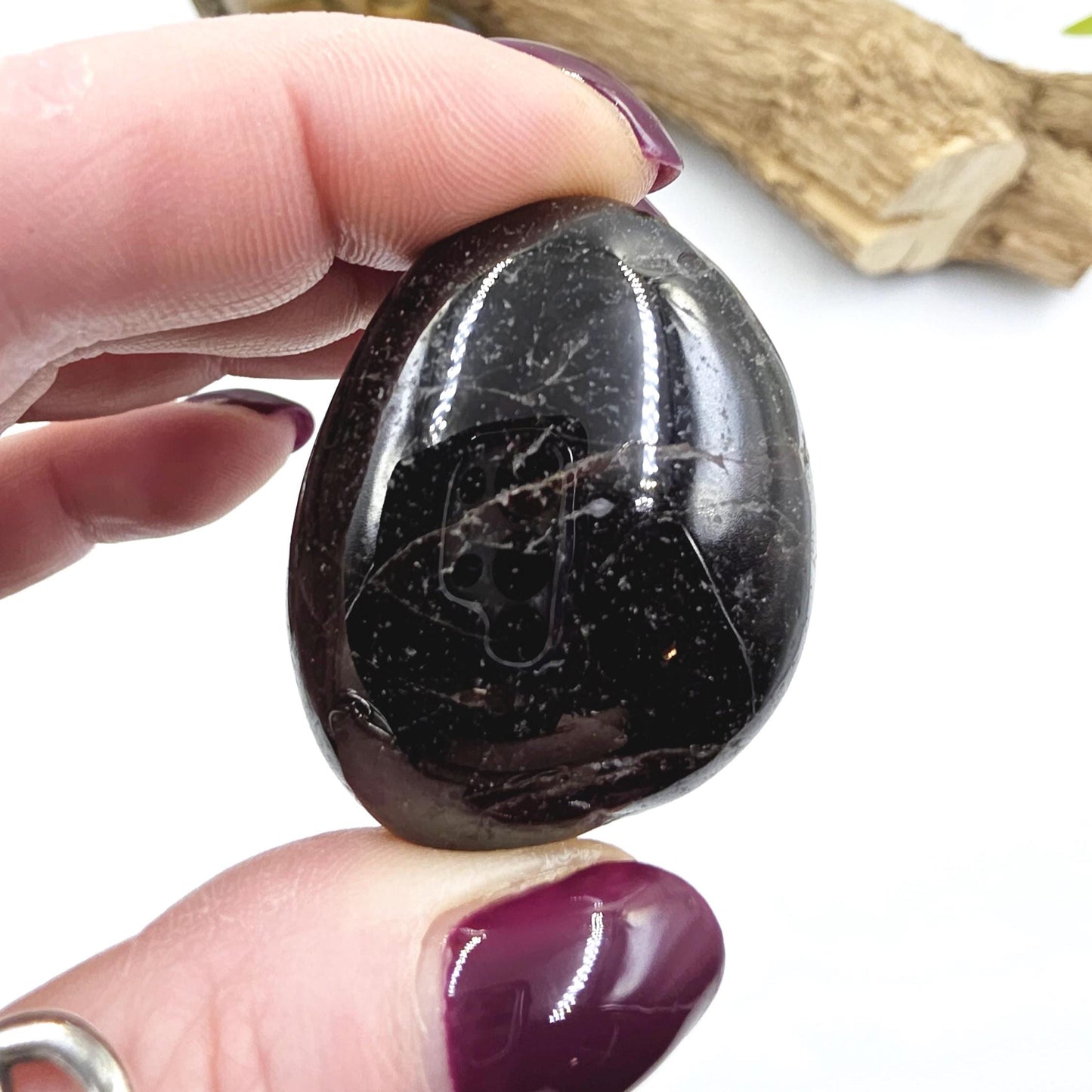Garnet Palm Stone - Passion, Strength & Grounding Crystal, 70g