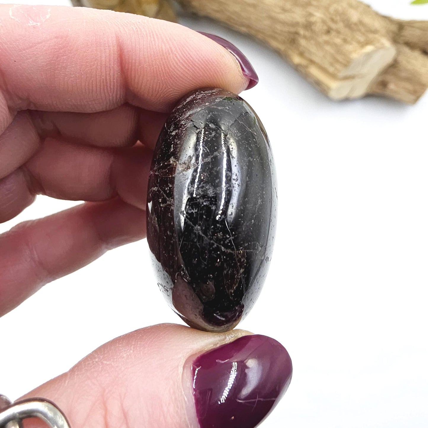 Garnet Palm Stone - Passion, Strength & Grounding Crystal, 70g