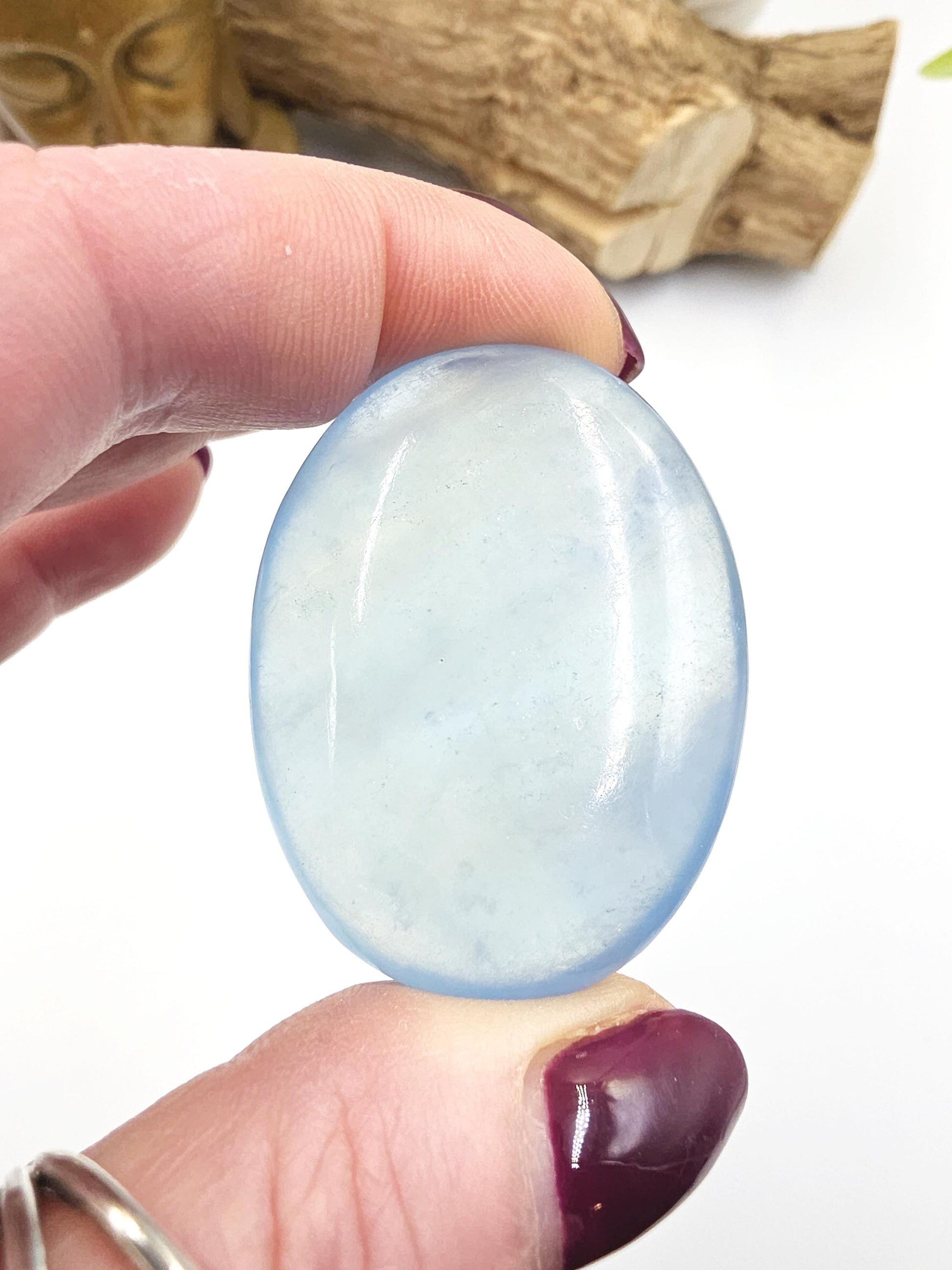 High Grade Aquamarine Palm Stone – Calm, Courage & Emotional Clarity Crystal, 40g