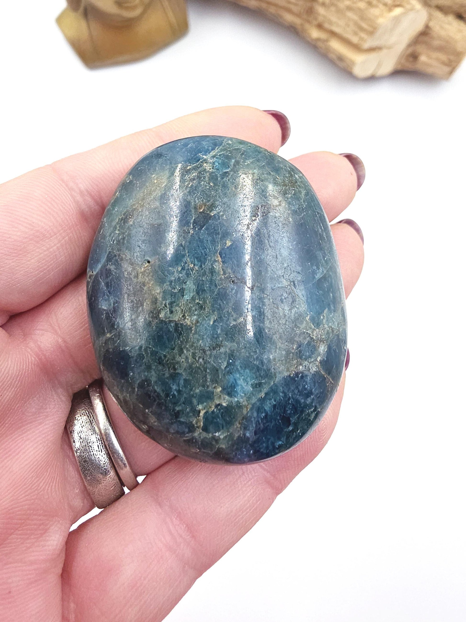 Blue Apatite Palm Stone - Motivation & Focus Healing Crystal - 90g