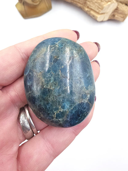 Blue Apatite Palm Stone - Motivation & Focus Healing Crystal - 90g