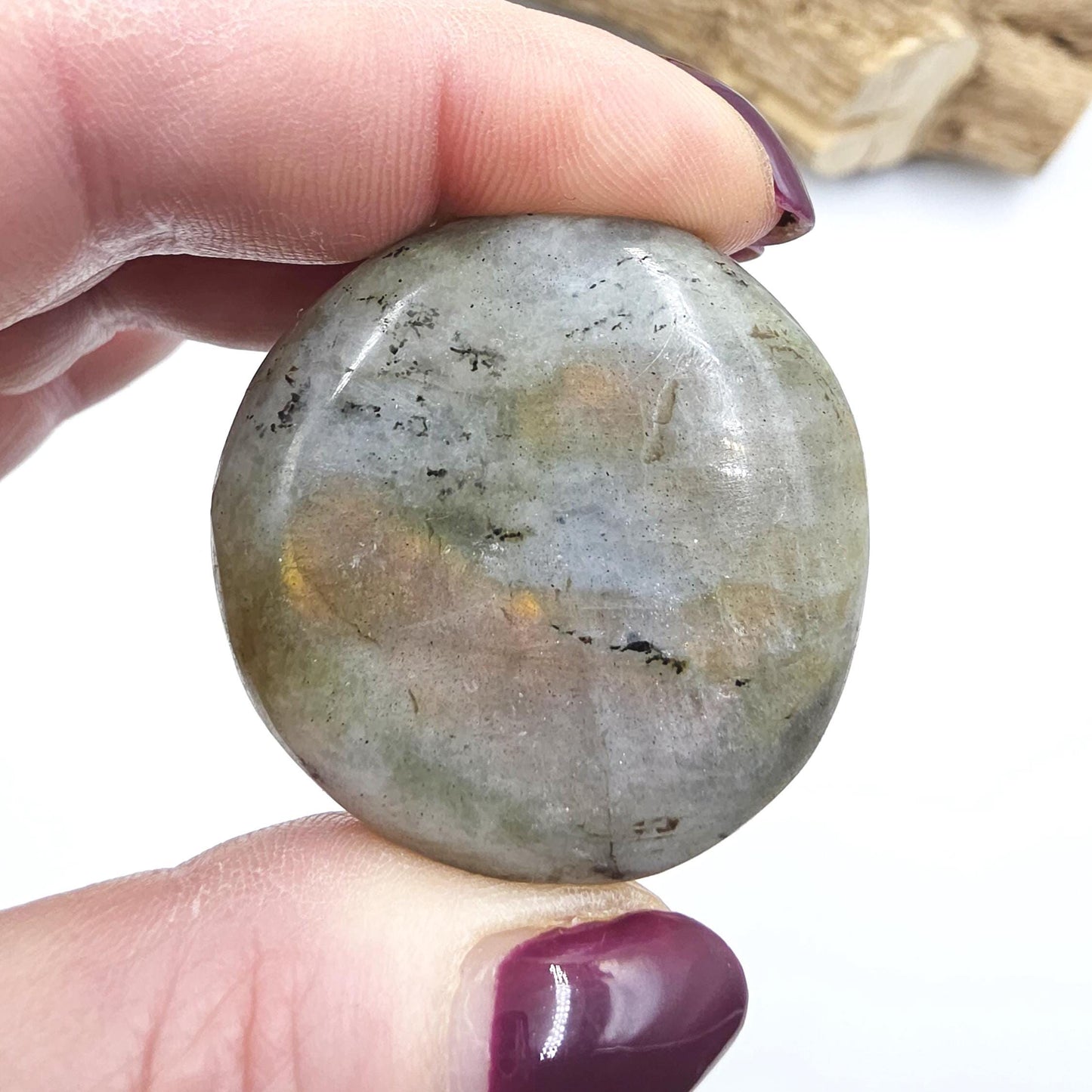 Labradorite Palm Stone – Protection, Intuition & Transformation Crystal, 45g