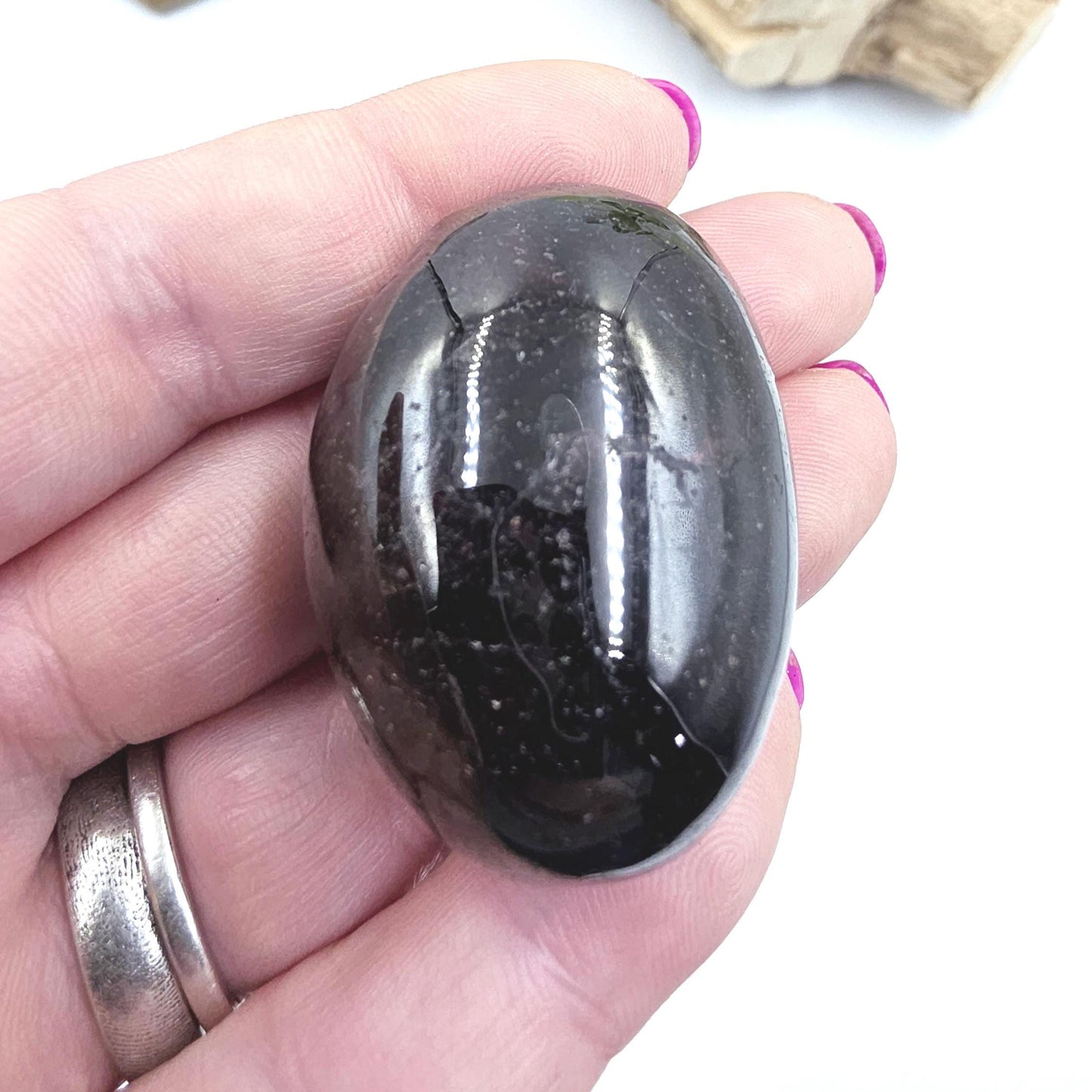 Garnet Palm Stone - Passion, Strength & Grounding Crystal, 70g