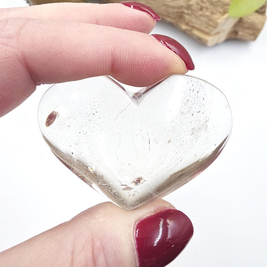 High Grade Clear Quartz Heart Carving with rainbows – Clarity, Energy Amplification & Healing Crystal, 60g