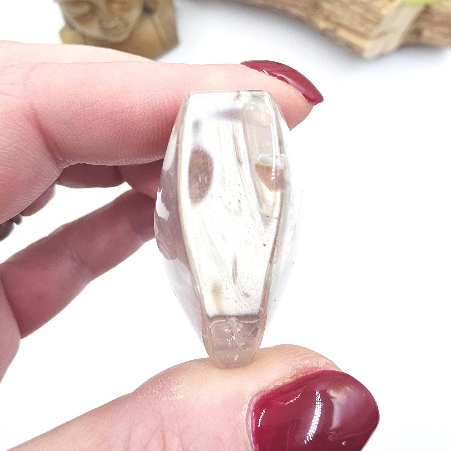 High Grade Clear Quartz Heart Carving with rainbows – Clarity, Energy Amplification & Healing Crystal, 60g