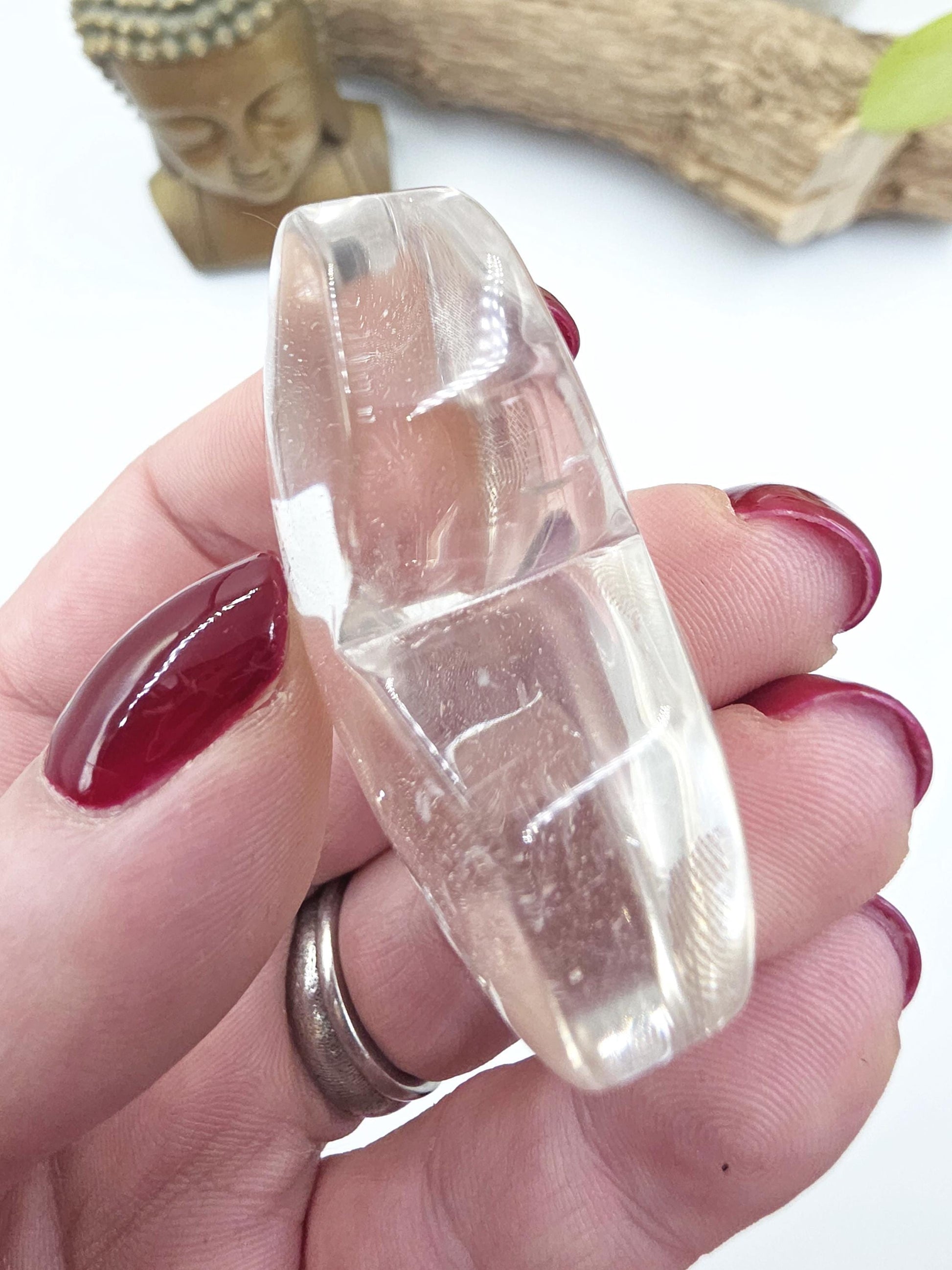 High Grade Clear Quartz Heart Carving with rainbows – Clarity, Energy Amplification & Healing Crystal, 60g
