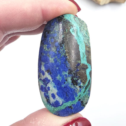 Little Rare Azurite Palm Stone - Intuition & Spiritual Insight Third Eye Chakra Crystal - 35g