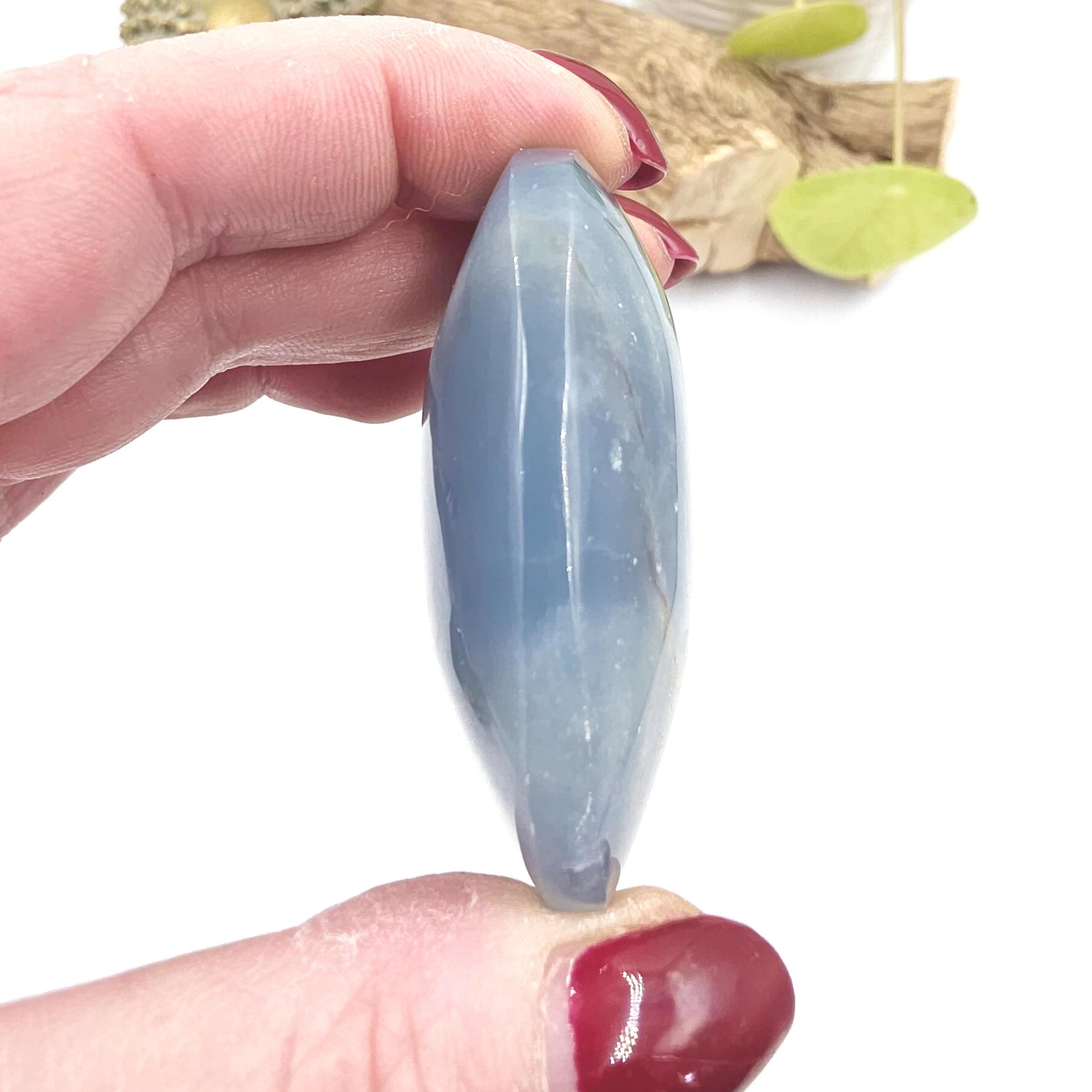 Blue Onyx Palm Stone – Calm, Strength & Throat Chakra Energy Crystal, 70g