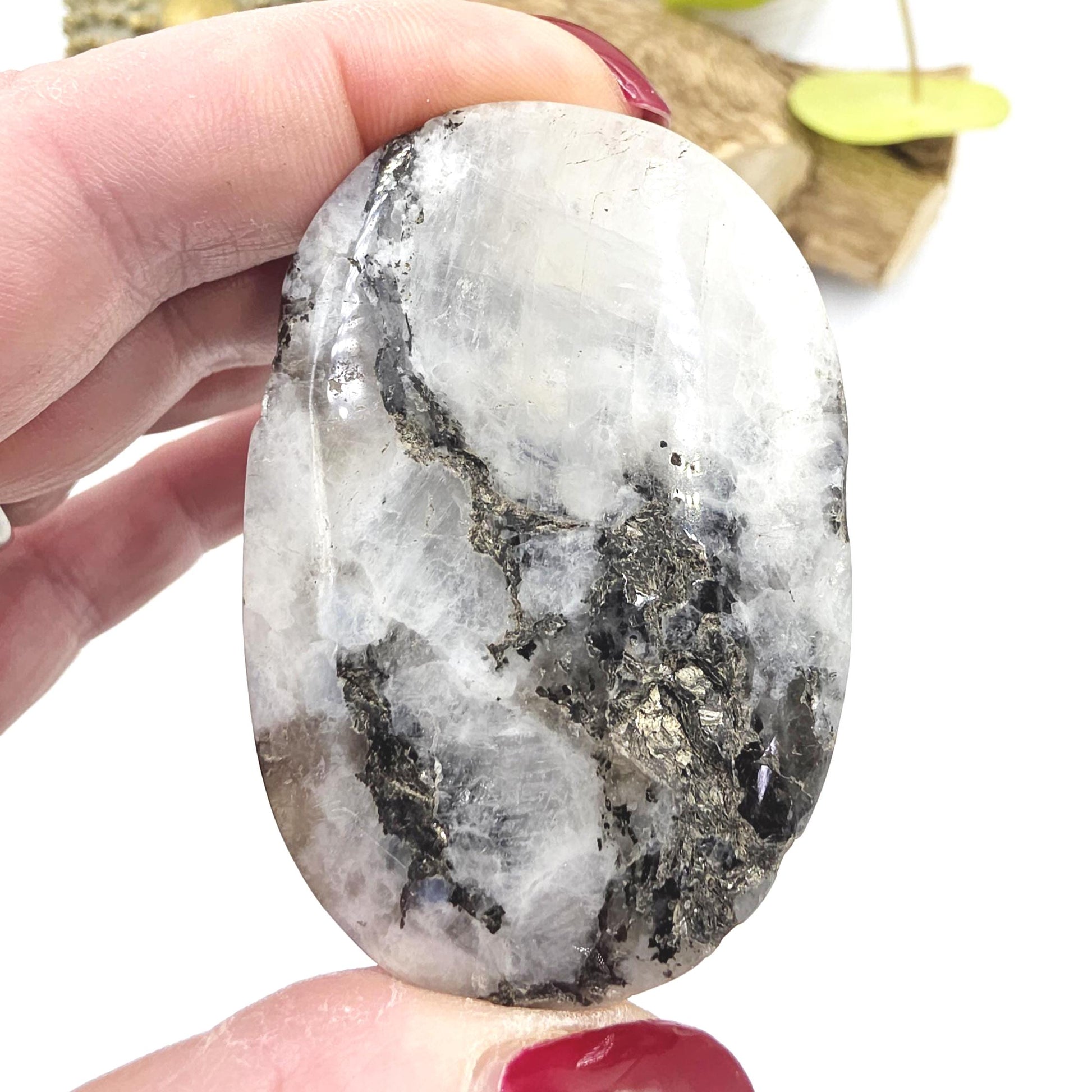 Rainbow Moonstone Palm Stone – Intuition, Balance & Feminine Energy Healing Crystal, 70g