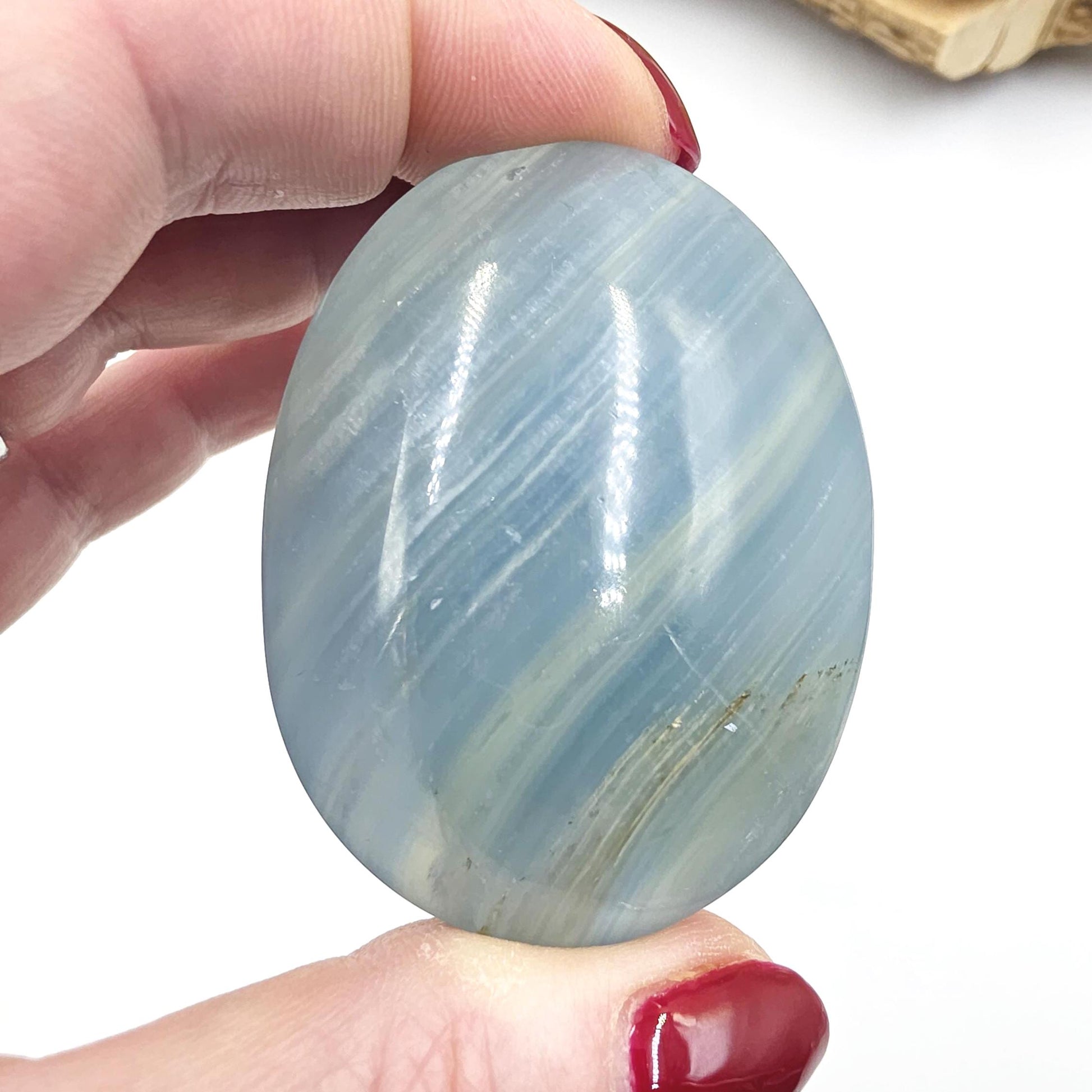Blue Onyx Palm Stone – Calm, Strength & Throat Chakra Energy Crystal, 85g