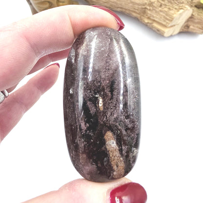 High Grade Thousand Layer Garden Quartz (Lodolite) Palm Stone – Spiritual Growth & Energy Amplification Crystal, 70g