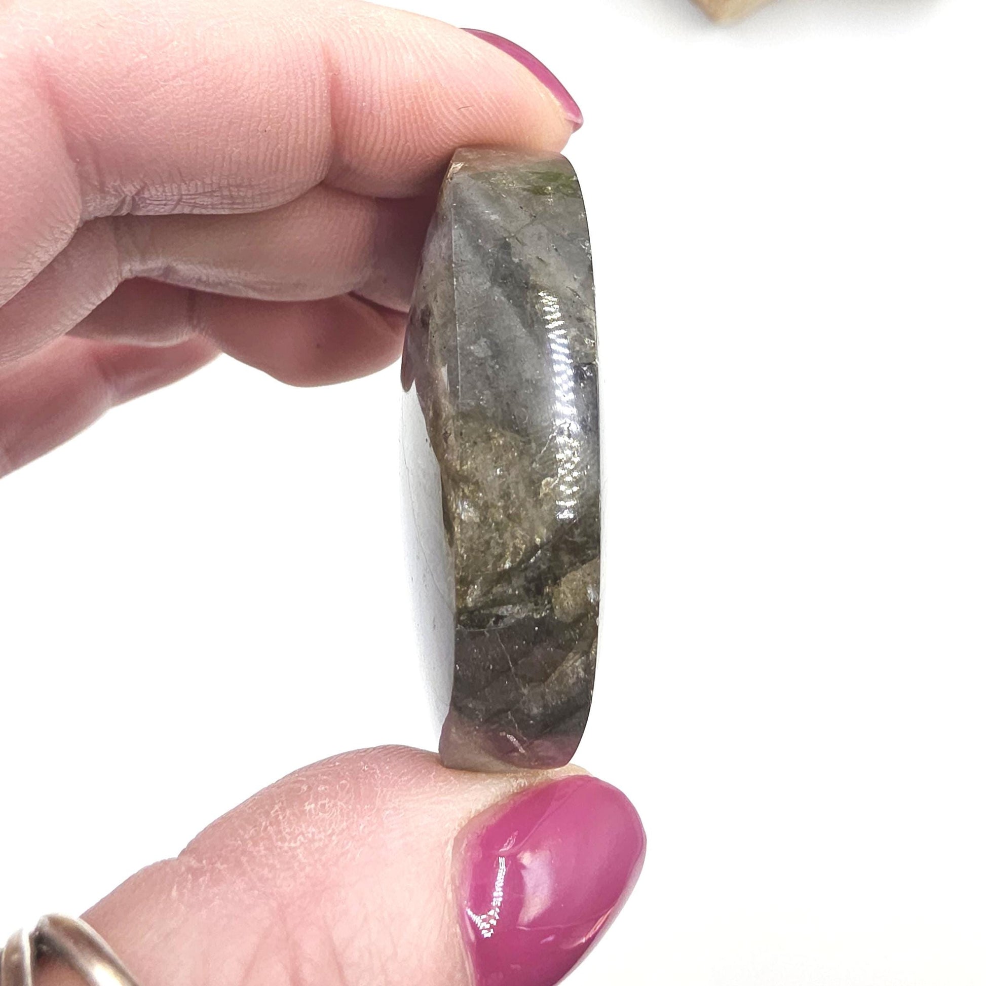 Full Flash Labradorite Palm Stone – Protection, Intuition & Transformation Crystal, 45g