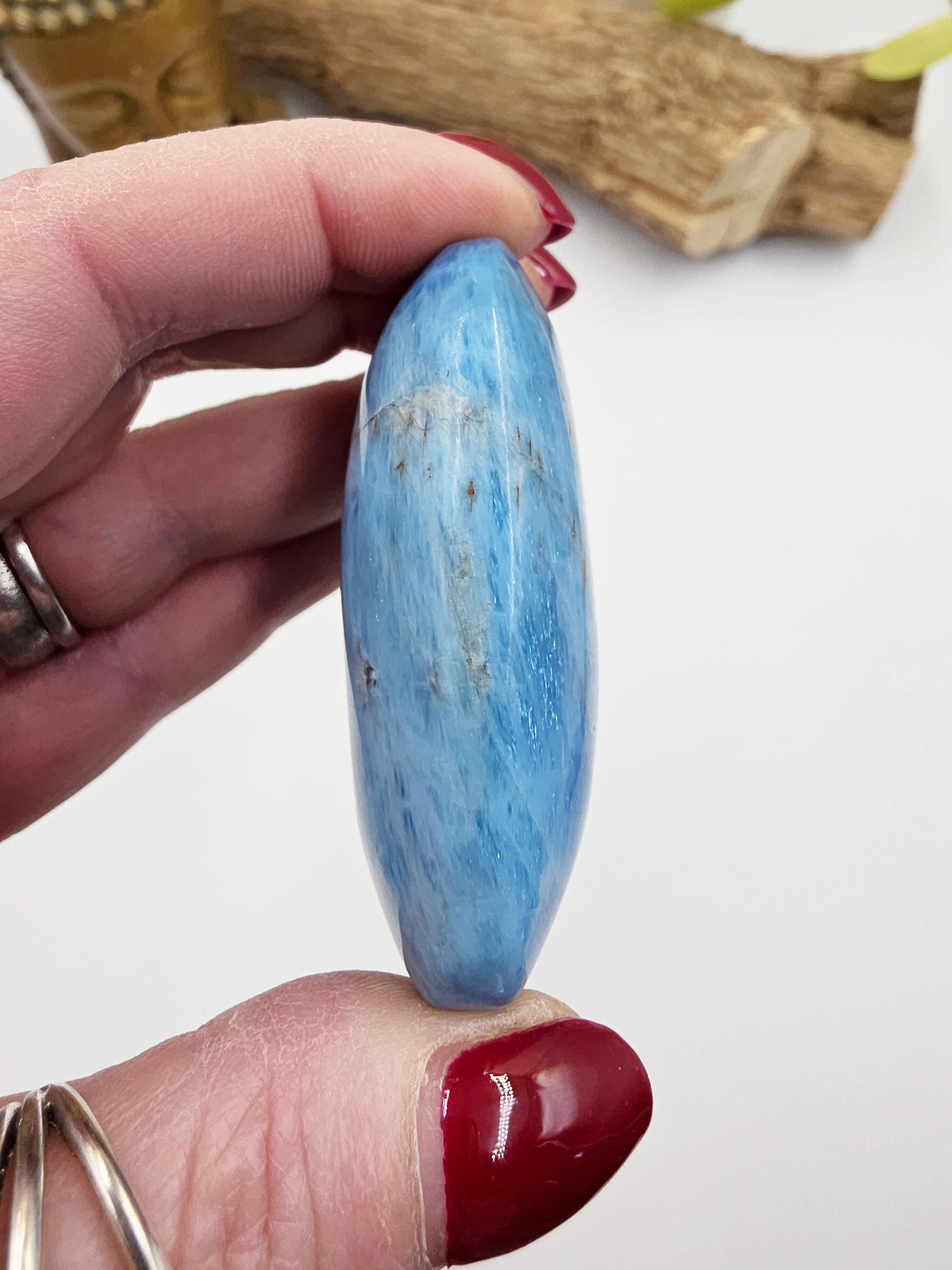 High Grade Blue Apatite Palm Stone - Motivation & Focus Healing Crystal - 105g