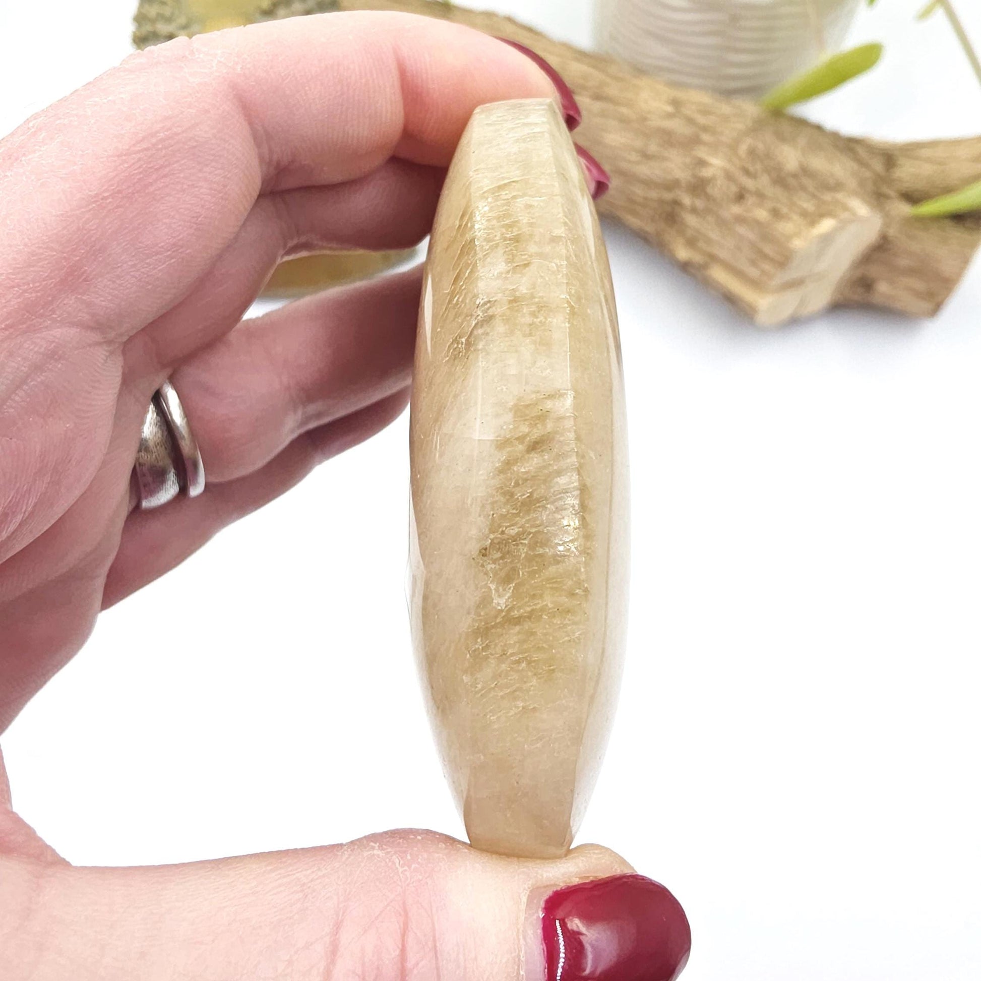 Blue Moonstone Palm Stone – Intuition, Emotional Balance & Crown Chakra Crystal, 160g