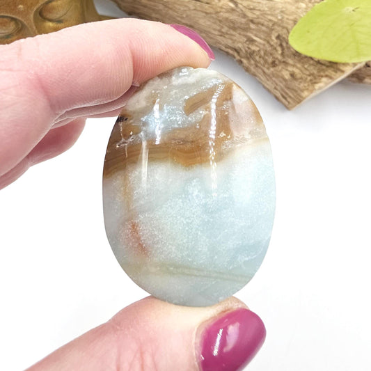 Caribbean Calcite Palm Stone – Calm, Intuition & Soothing Energy Crystal, 70g