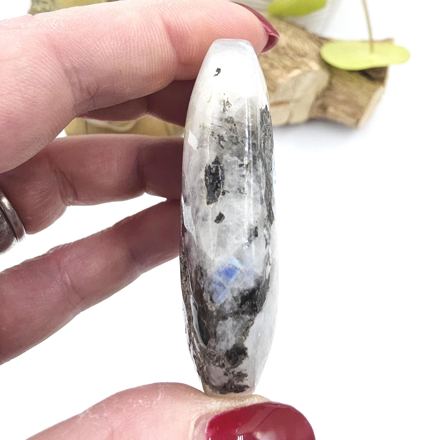 Rainbow Moonstone Palm Stone – Intuition, Balance & Feminine Energy Healing Crystal, 70g