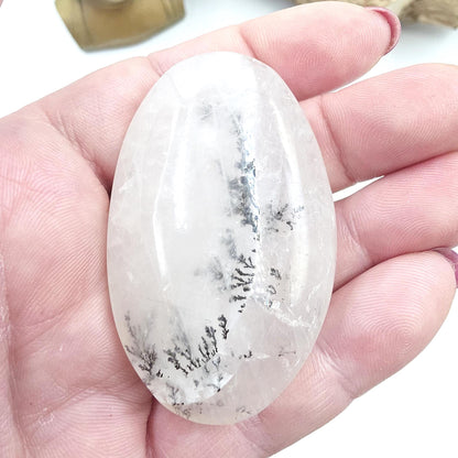 Rare Dendritic Quartz Palm Stone – Clarity, Growth and Root & Crown Chakra Crystal, 50g
